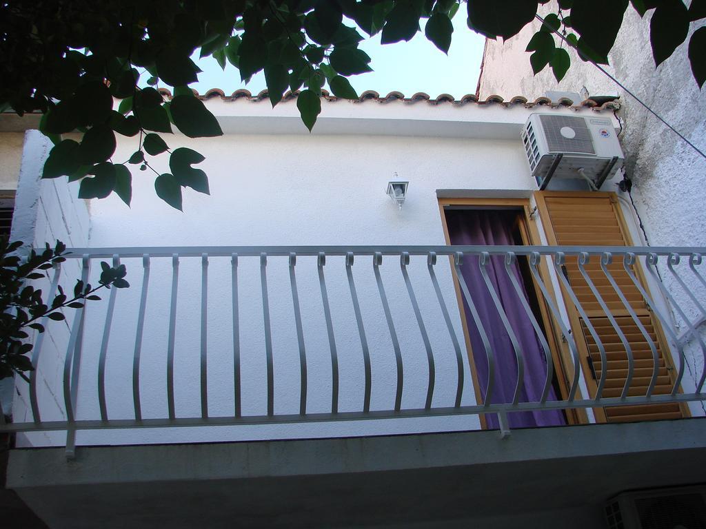 Apartman Restovic Bol Exterior photo