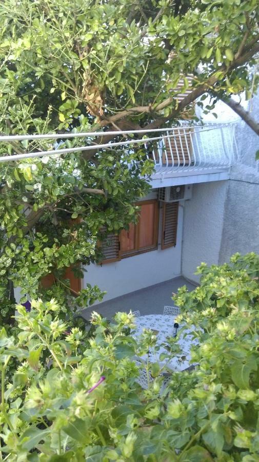 Apartman Restovic Bol Exterior photo